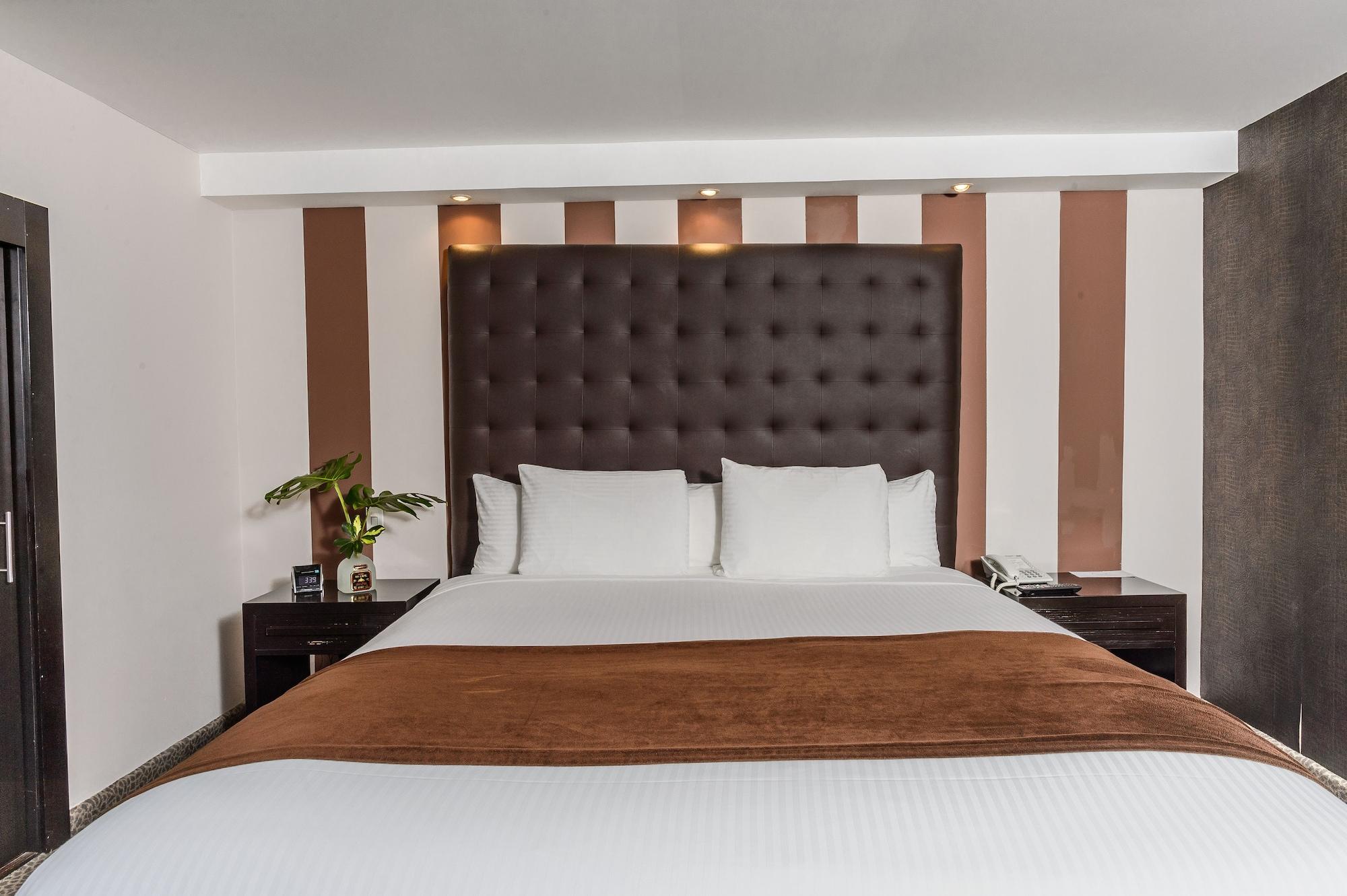 Riande Urban Hotel 4*